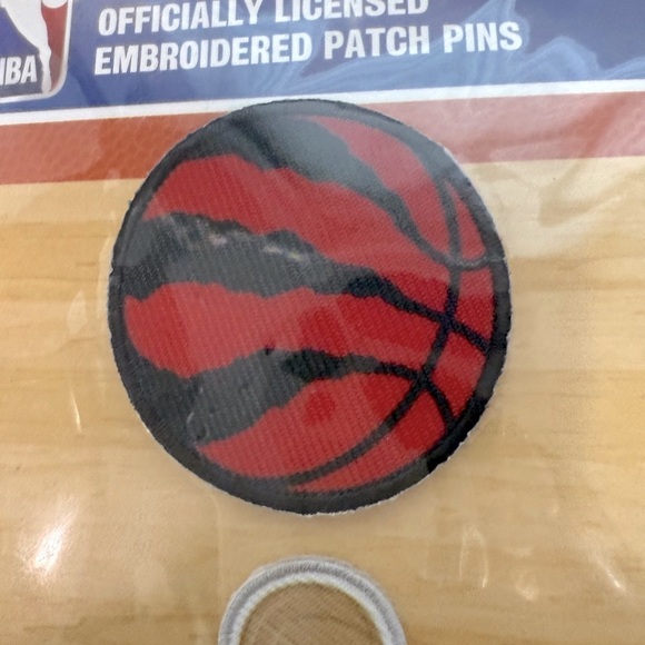 2019 NBA Embroidered Patch 3 Pin Set - Picture 5 of 6